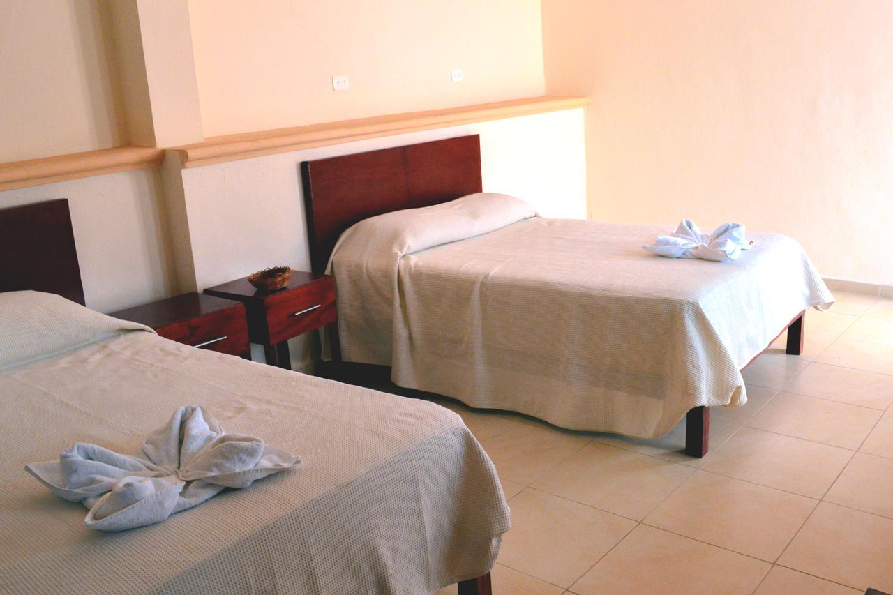Hotel Las Mestizas วัลลาโดลิด ภายนอก รูปภาพ