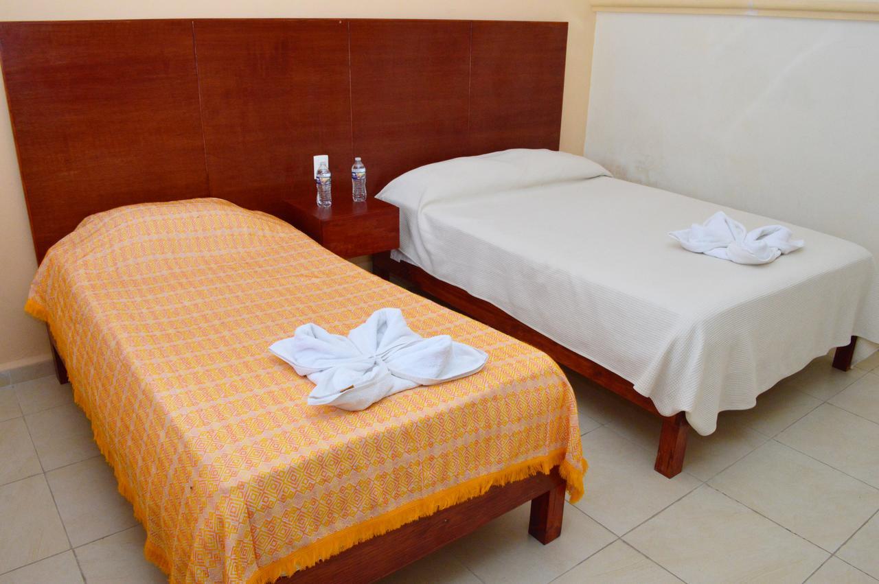 Hotel Las Mestizas วัลลาโดลิด ภายนอก รูปภาพ