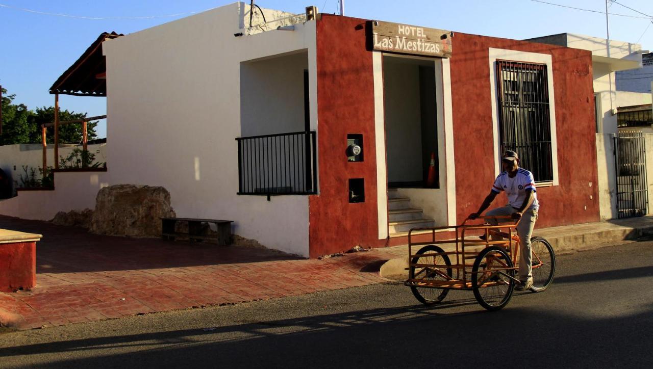 Hotel Las Mestizas วัลลาโดลิด ภายนอก รูปภาพ