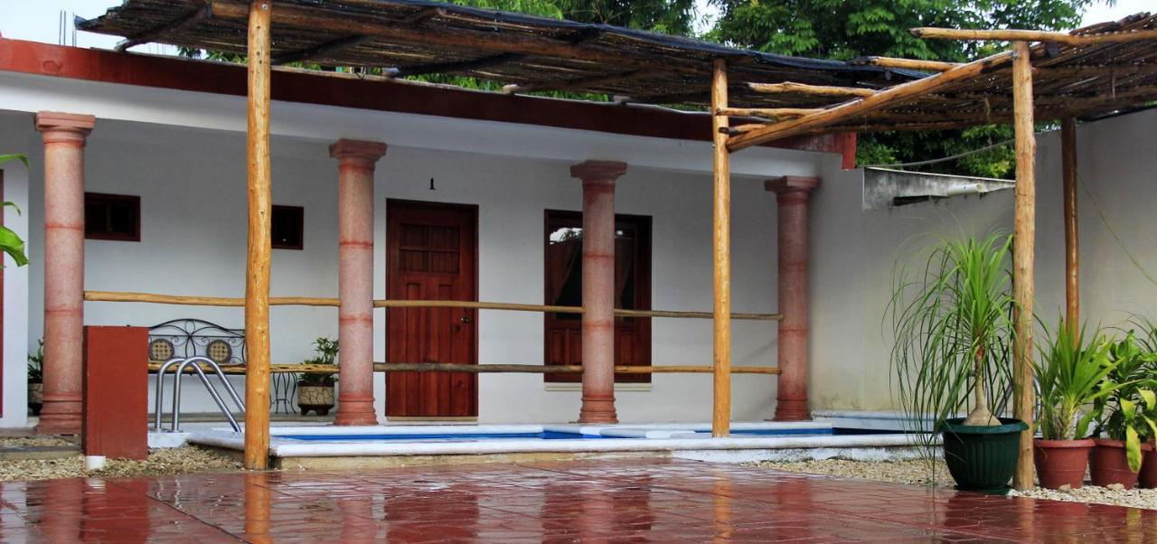 Hotel Las Mestizas วัลลาโดลิด ภายนอก รูปภาพ