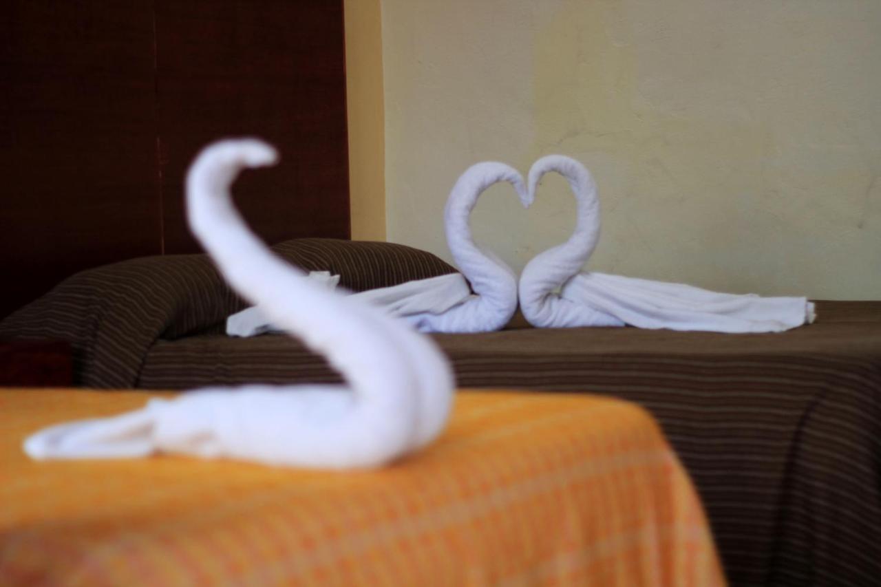 Hotel Las Mestizas วัลลาโดลิด ภายนอก รูปภาพ